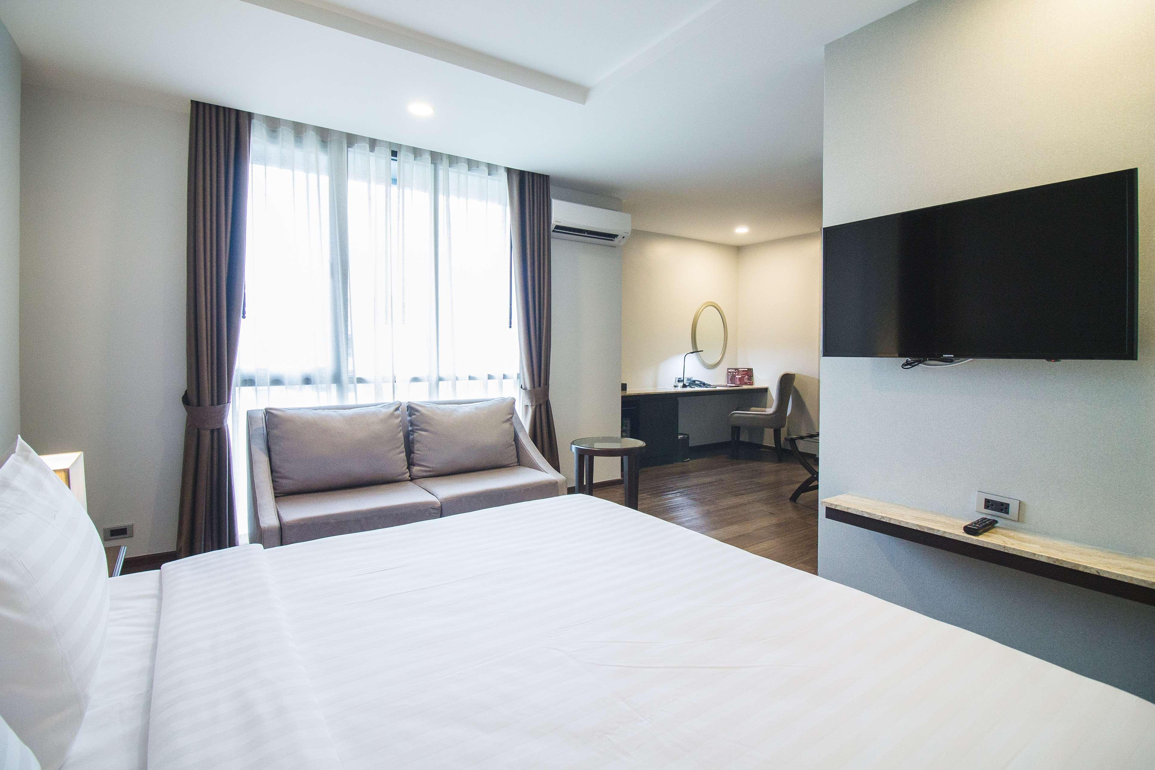 Surestay Plus By Best Western Sukhumvit 2 Bangkok Esterno foto